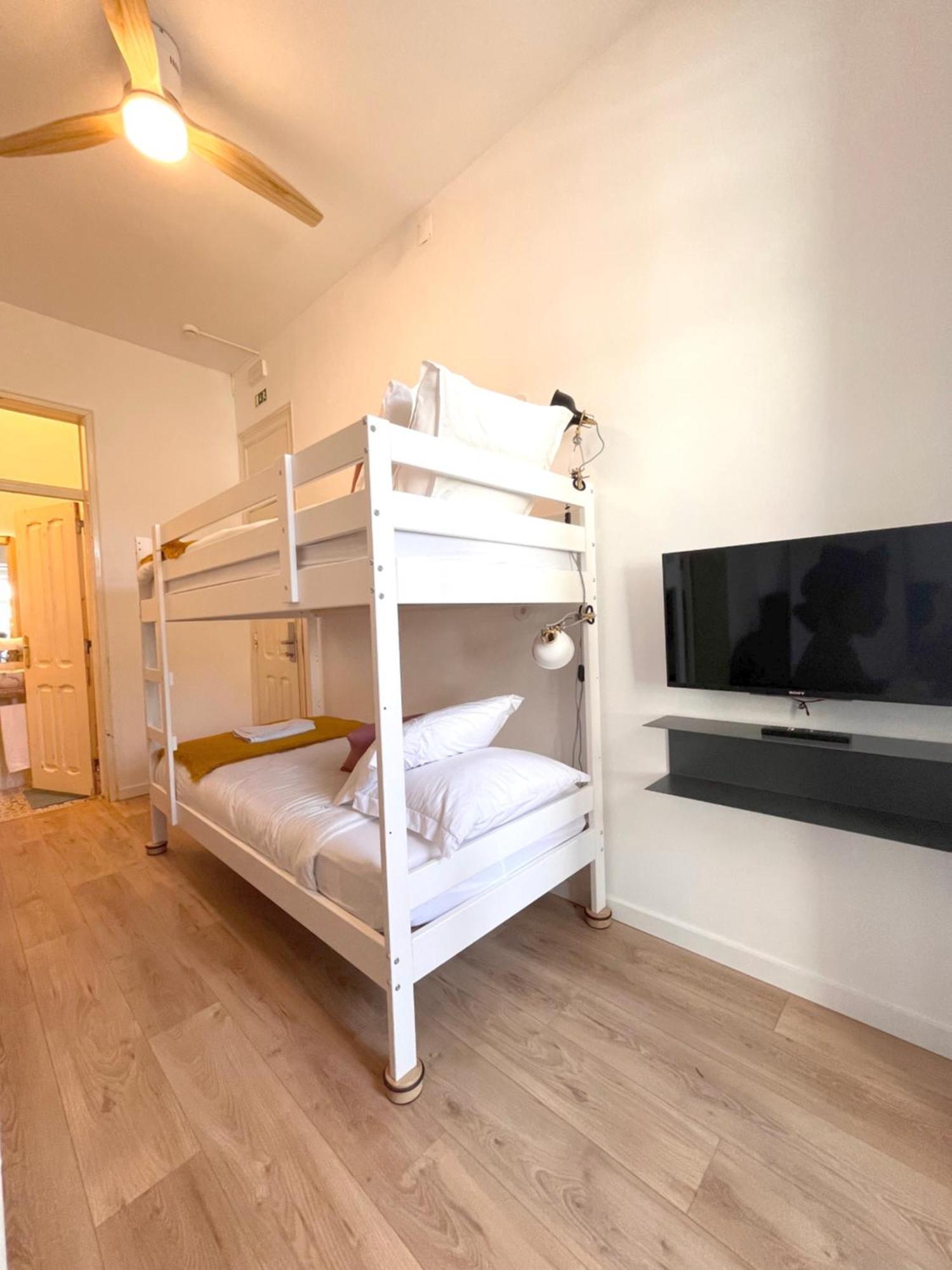 Lisbon Chillout Hostel Екстериор снимка